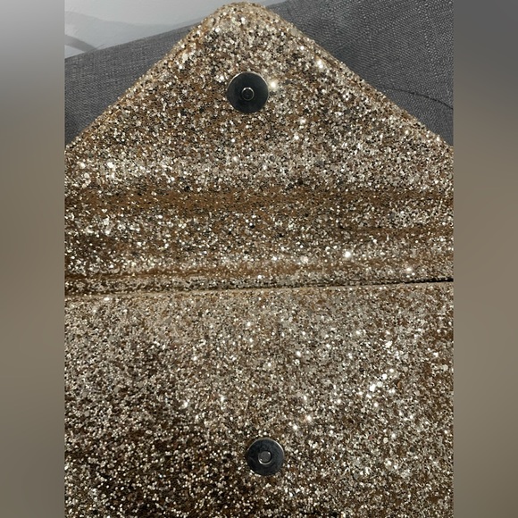 Lilou Paris sparkle gold wristlet bag - Picture 6 of 6